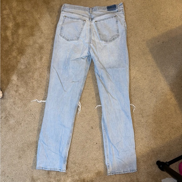 Abercrombie & Fitch, ‘The 90s Straight’ ultra high rise jeans - Picture 3 of 4